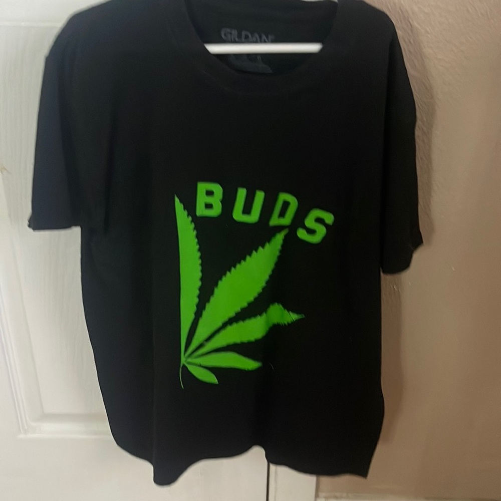 black bud shirt